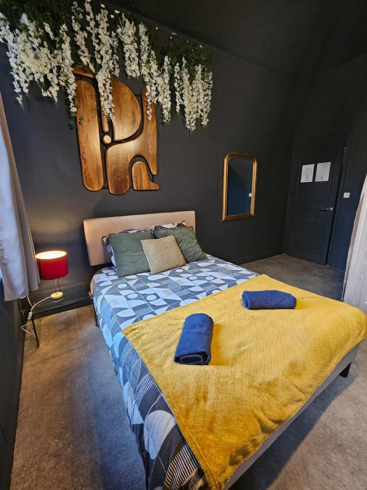 Le Velvet Apartment Henin Beaumont Bagian luar foto